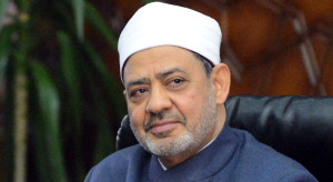 Egyptian Grand Imam of Al-Azhar Sheikh Ahmed al-Tayeb (R) holds hands with Iranian President Mahmoud Ahmadinejad during a meeting at Al-Azhar headquarters in Cairo on February 5, 2013. Ahmadinejad held talks in Cairo on the divisive issue of Syria's war, as he kicked off the first visit to Egypt by an Iranian president since 1979. AFP PHOTO / KHALED DESOUKI (Photo credit should read KHALED DESOUKI/AFP/Getty Images)